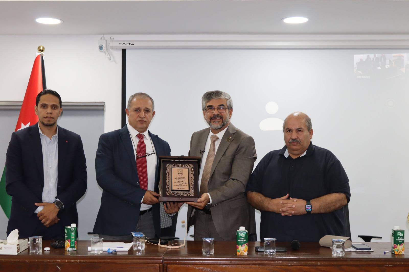 الذكاء الاصطناعي في المهنة وتطبيقاته: محاضرة مهنية لجمعية المحاسبين القانونيين قدّمها معالي معن القطامين (2025)